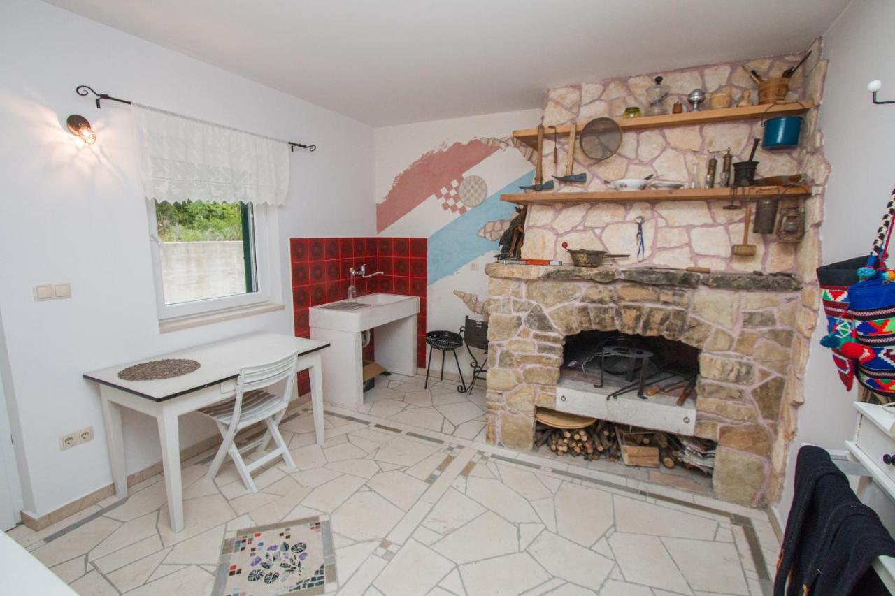 Kuca Za Odmor Maka Vila Kučiće Exterior foto