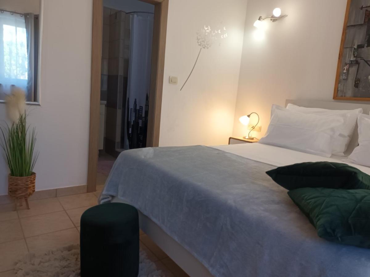 Kuca Za Odmor Maka Vila Kučiće Exterior foto