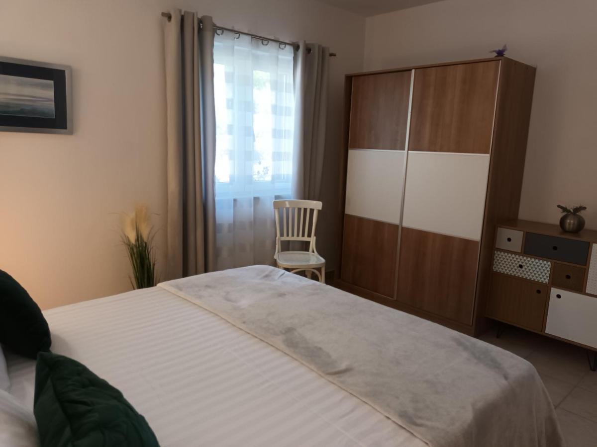 Kuca Za Odmor Maka Vila Kučiće Exterior foto