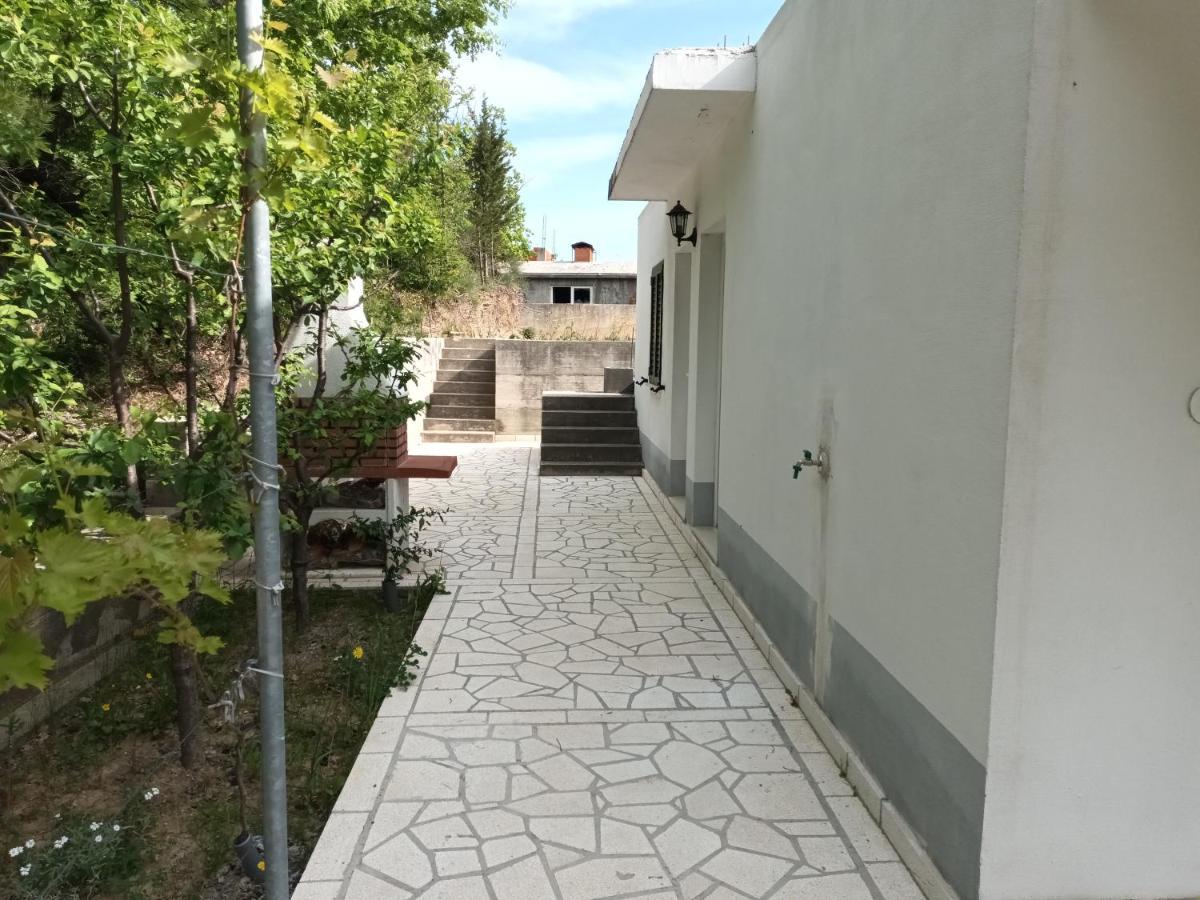 Kuca Za Odmor Maka Vila Kučiće Exterior foto